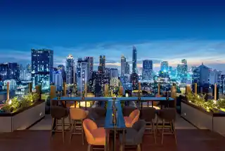 Rooftop Skylounge